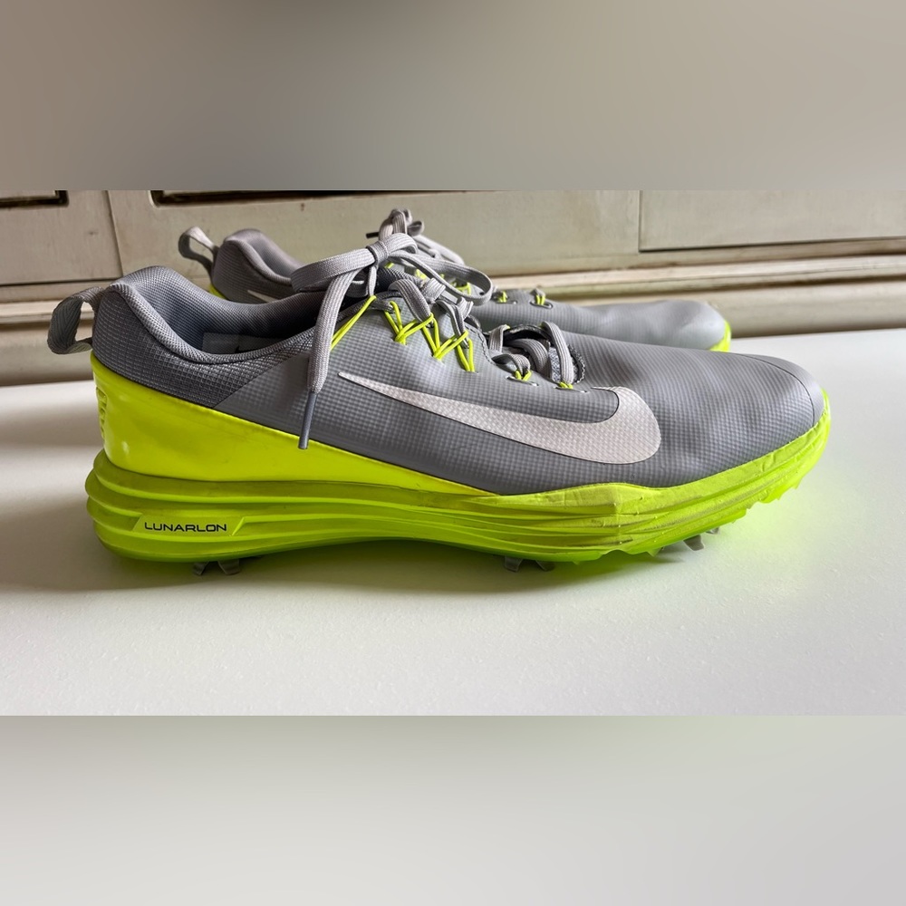 - Men’s Nike Lunar Command 2 Mens Golf Shoes, size 9.5 gray/neon green